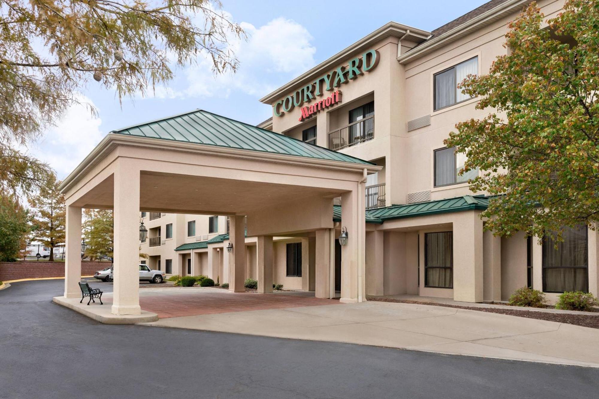Courtyard By Marriott Topeka Zewnętrze zdjęcie