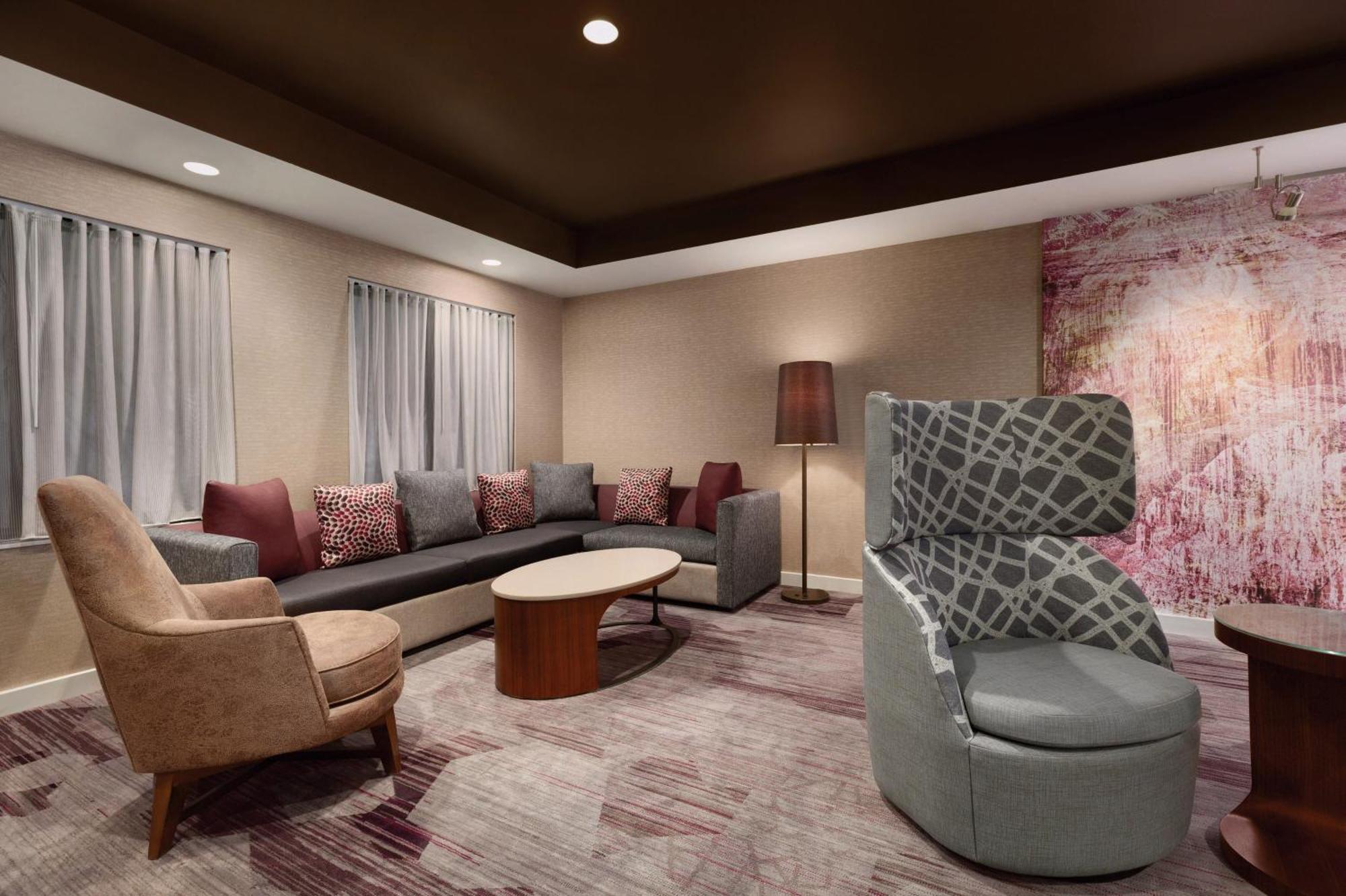 Courtyard By Marriott Topeka Zewnętrze zdjęcie