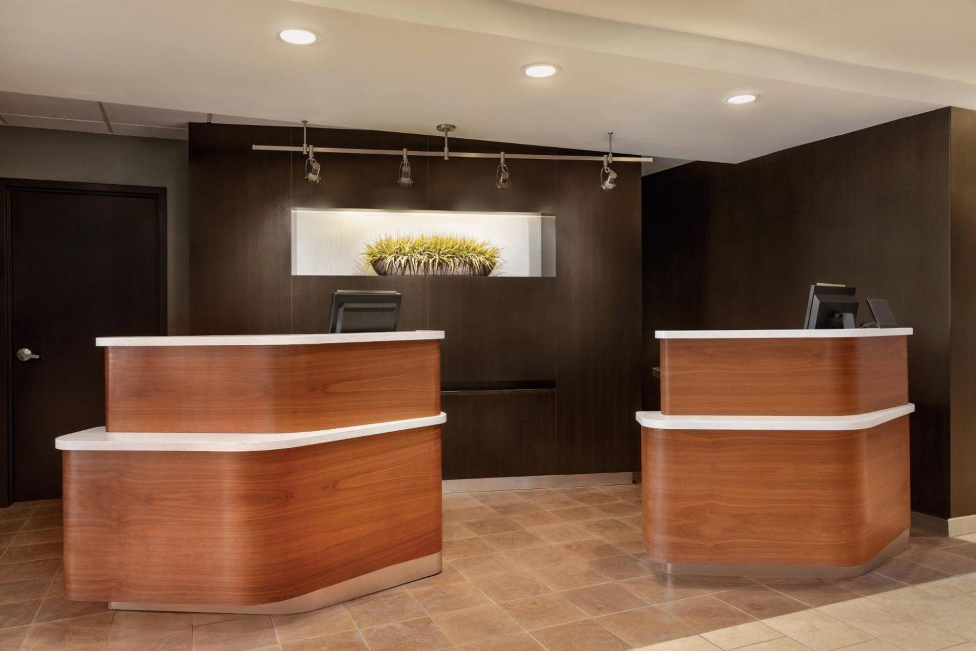 Courtyard By Marriott Topeka Zewnętrze zdjęcie