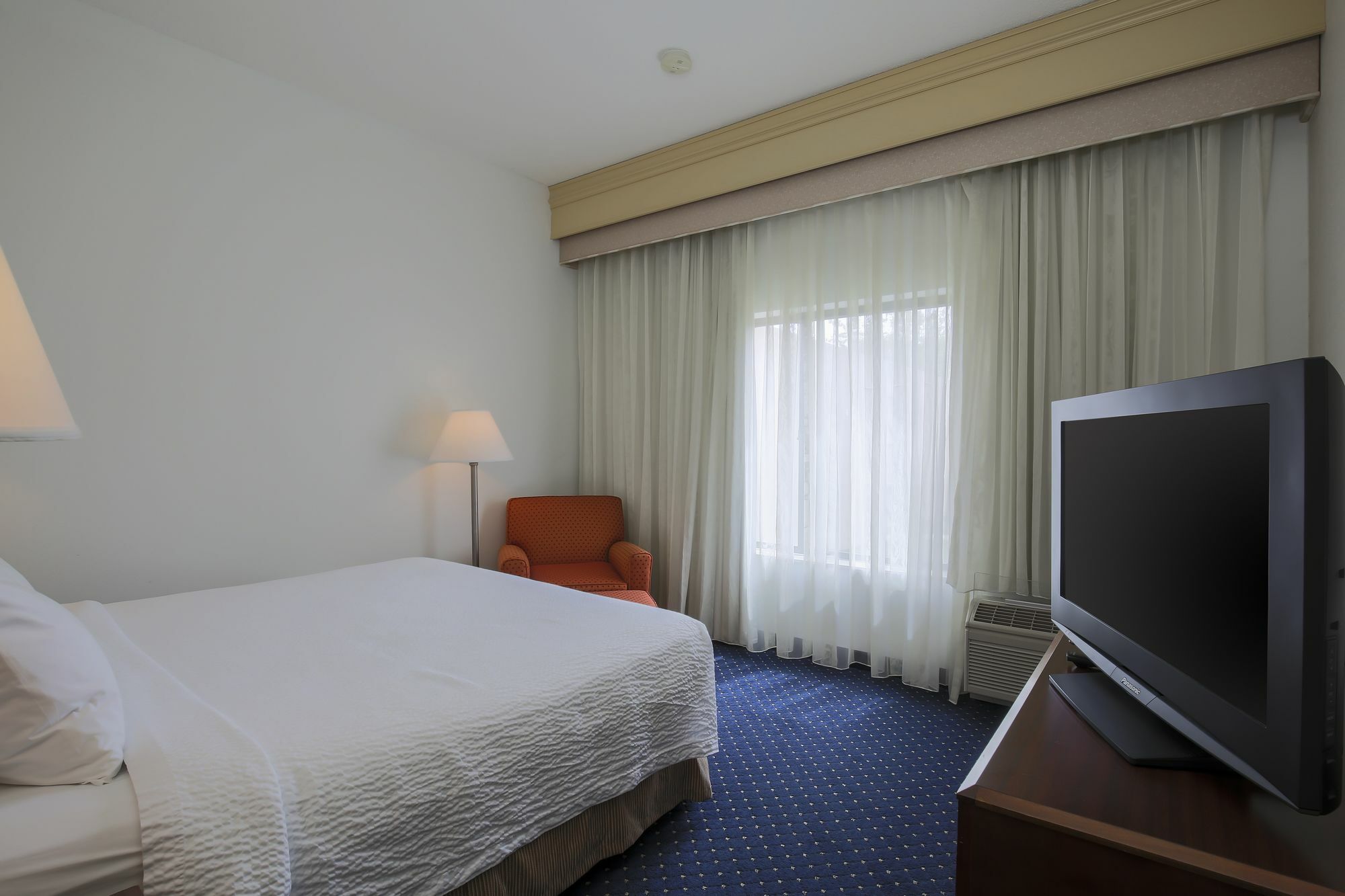 Courtyard By Marriott Topeka Zewnętrze zdjęcie