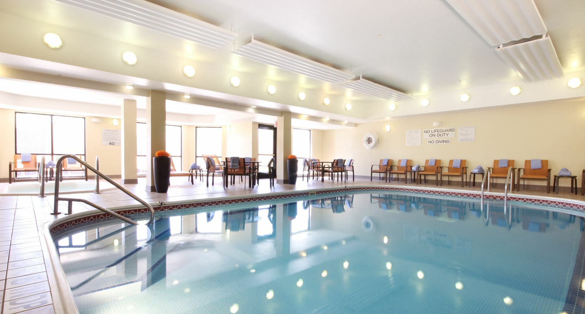 Courtyard By Marriott Topeka Zewnętrze zdjęcie
